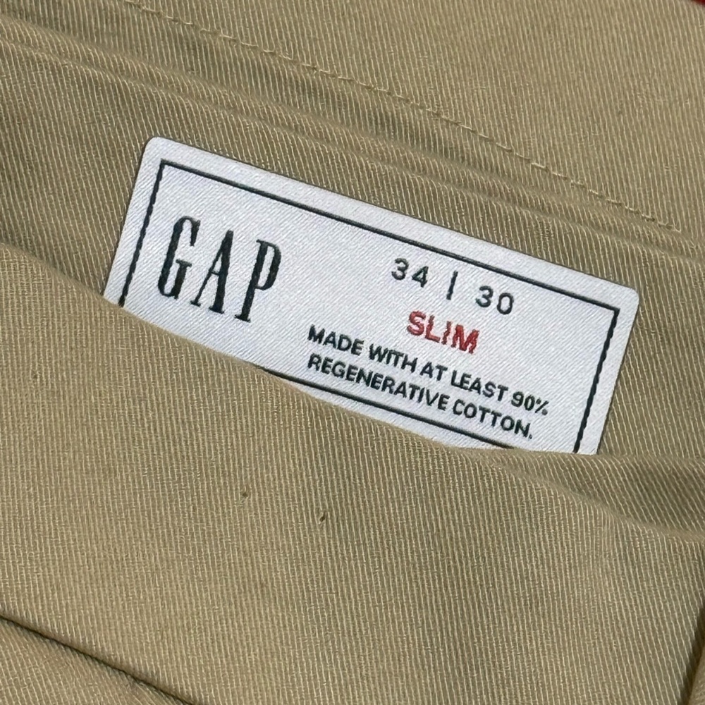 Gap Khakis/Chinos - Picture 2 of 2